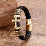 Bracelet en cuir avec croix dorée pour homme