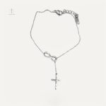 Accessoire mode : bracelet croix avec motif infini