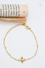 Variation de Bracelet Croix avec Perles Chic