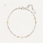 Bracelet en perles avec motif croix moderne