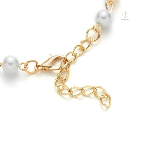 Bracelet Croix en Perles de Nacre et Pendentif