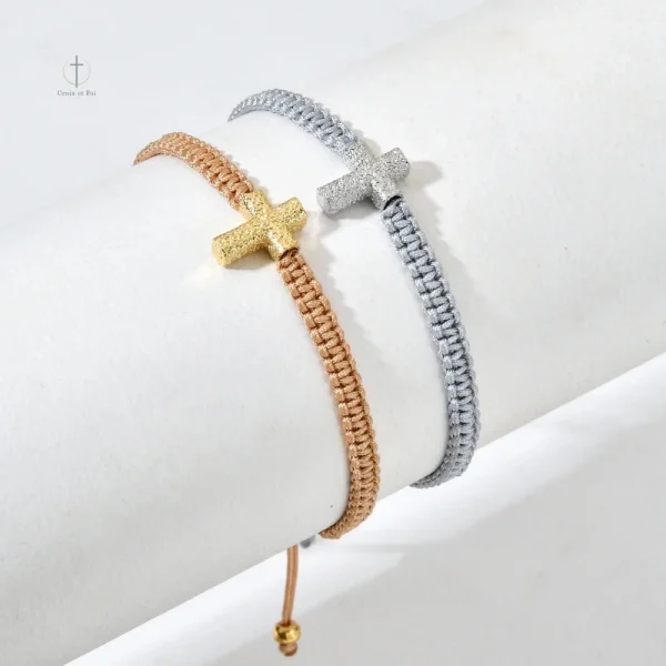 Bracelet ajustable orné d'une croix, parfait pour un cadeau