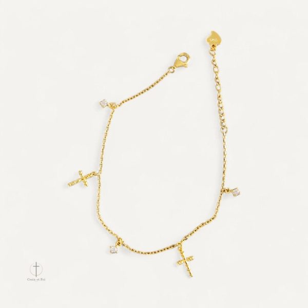 Bracelet Croix Élégant en design raffiné