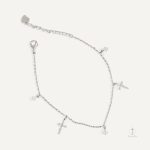 Bracelet Croix minimaliste pour une touche chic