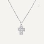 Bijoux Croix pour femme, design raffiné et moderne