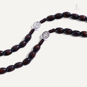 Chapelet en perles marron, accessoire de prière traditionnel