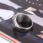 Bague Croix avec finition raffinée
