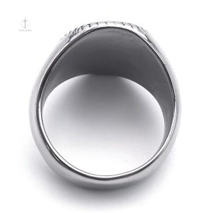 Accessoire spirituel : bague Croix pour un style unique et croyant
