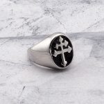 Accessoire mode, chevalière Croix en argent