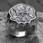 Chevalière Templier ornée d'une croix unique