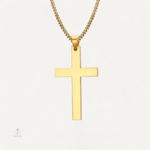 Collier Cubaine avec pendentif croix élégant et moderne