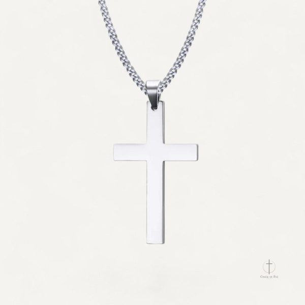 Accessoire tendance, collier avec pendentif croix stylisé
