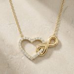 Collier avec motif cœur pour les amoureux