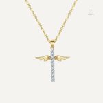 Collier Croix Ange pour Femme en design élégant