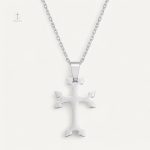 Collier en Acier Doré avec Croix Apostolique