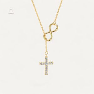 Collier Croix Infini en métal élégant