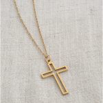 Collier avec croix, accessoire chrétien pour homme