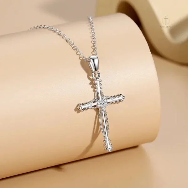 Bijou croix coeur, style raffiné pour femme