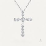 Collier Croix en Cristaux de Zirconium