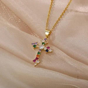 Collier Éclatant en forme de croix dorée