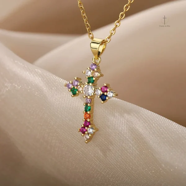 Accessoire Croix Arc-en-Ciel élégant et coloré