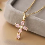 Collier Croix Élixir, accessoire intemporel pour toutes occasions