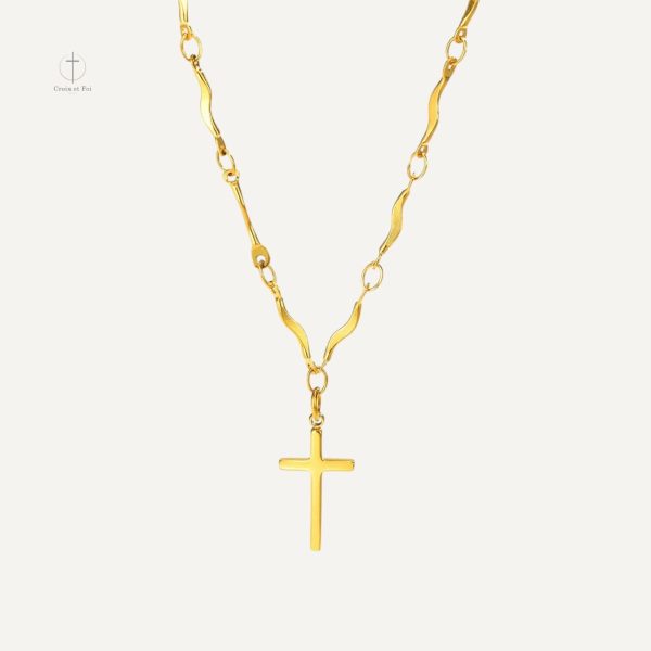 Collier Croix Doré à Maillons Ondulés