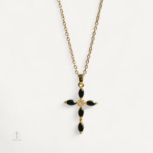 Collier Croix Dorée avec Pierres Noires Élégantes