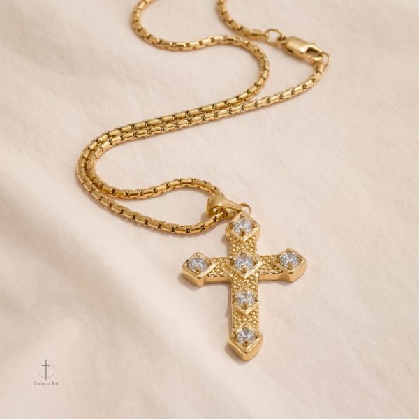 Design moderne du Collier Croix Éclat