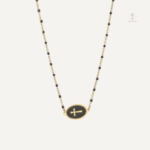 Croix élégante pour un look sophistiqué