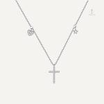 Accessoire Croix pour un style chic et moderne