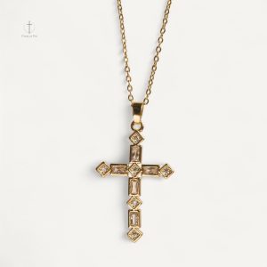 Collier Croix Élégance Géométrique en design moderne
