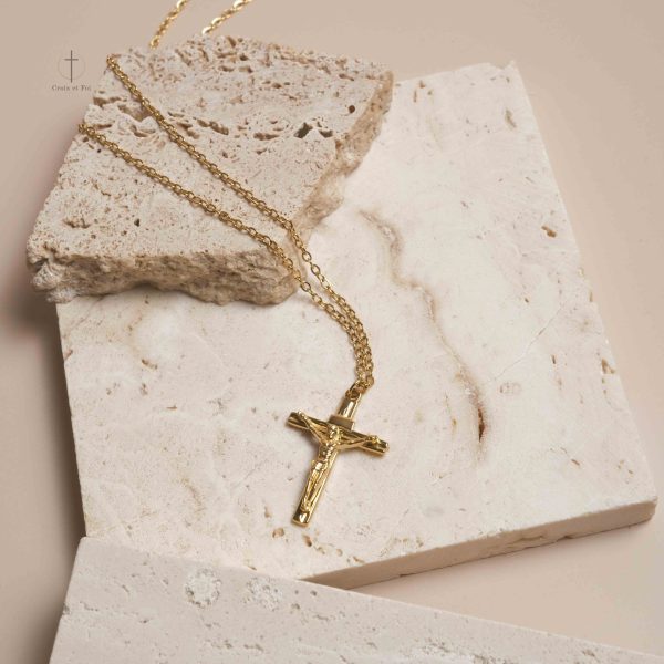Collier tendance avec croix pour tous les jours