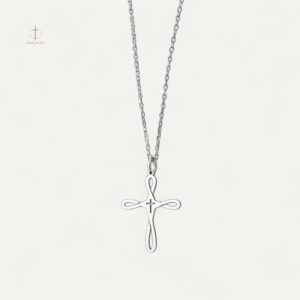 Collier Élégant Croix Ajourée