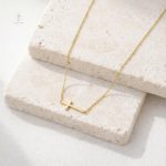 Accessoire Croix Horizontal pour Tenue Quotidienne