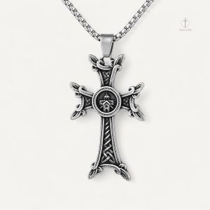 Collier Croix Gothique Argenté Médiéval