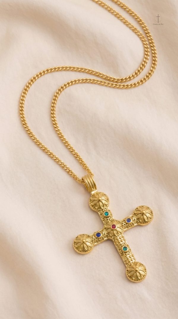 Collier Croix Sacré pour un look spirituel