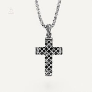 Collier Croix Homme en Acier Noir élégant et moderne