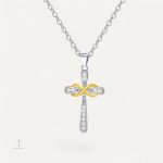 Collier Croix Infini Bicolore élégant et moderne