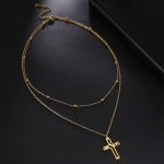 Collier élégant Croix avec symbole chrétien