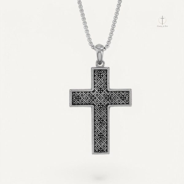 collier-croix-noire-homme-1 Collier Croix Noire pour Homme, style moderne et élégant