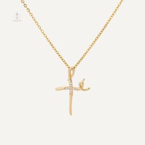 Collier Croix Ondulé en design élégant et contemporain