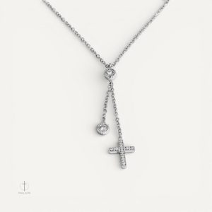 Collier Ajustable en Croix avec Détails en Zircons