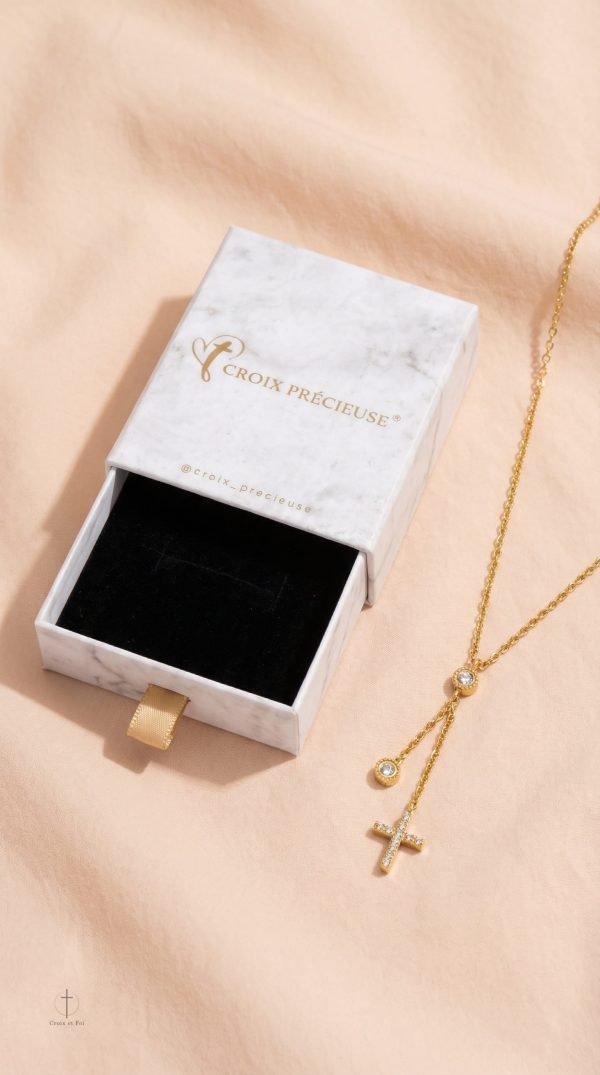 Accessoire Croix Pendante avec Pierre Zirconia