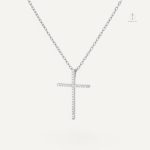 Collier Croix moderne, orné de zirconium