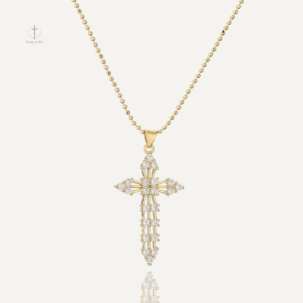 Collier Croix Prestige en métal élégant