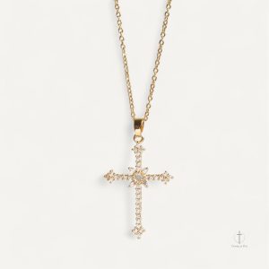 Collier Croix Rayonnement Divin en métal élégant