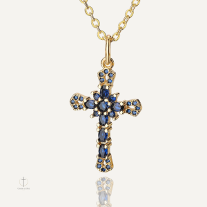 Collier croix avec éclat élégant