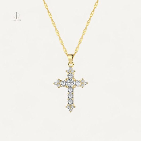 Collier Croix Traditionnelle en métal élégant