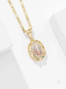 Accessoire religieux : collier croix avec Vierge Marie